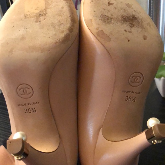 CHANEL BEIGE HEELS - Picture 5 of 5